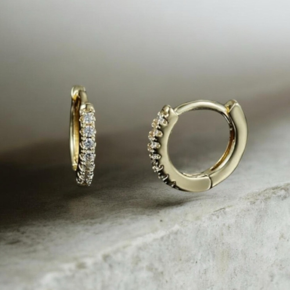 NEW 18K Gold Vermeil CZ Huggie Hoop Earrings 14mm Pavé Infinity Hoops, Boutique